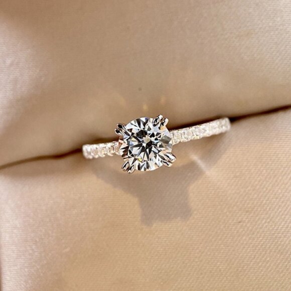 ▶Classic Romantic Shiny Round Zircon Silver Plated Dainty Ring for Women, L175